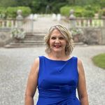 Carolyn Carson - @carbcar - Instagram