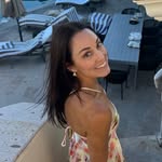 Carolyn Hoff - @hoffcarolyn - Instagram