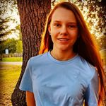 Carolyn Meeks - @carolynmeeks81 - Instagram