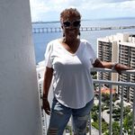 Carolyn Meeks-Wiliams - @carolynmeekswiliams - Instagram