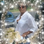 Carolyn Singleton - @carolyn.singleton.90 - Instagram
