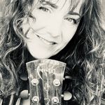 Carrie Martin - @carriemartinmusic - Instagram
