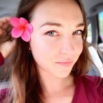 Carrie Van Dusen Akinaka - @carrieakinaka - Instagram