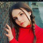 Carrie Albert - @carriealbert8 - Instagram