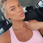 @carrieasherrr - Instagram