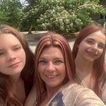 Carrie Castro - @carrie.castro.127 - Instagram