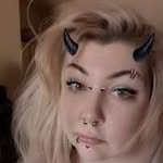 Carrie Dillon - @kuriieatsmoons - Instagram