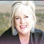 Carrie Dotson - @carrieslivinginmayberry - Instagram