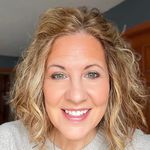 Carrie Hoffman - @cheerfully.chic - Instagram