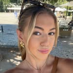 @carriehurst - Instagram