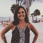 Carrie Lyons - @clyons1624 - Instagram