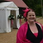 Carrie Mansfield - @carriemagentamansfield - Instagram