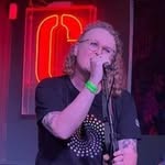 Carrie Marshall - @carrieplaysguitar - Instagram