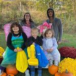 Carrie Mayhew - @carrie.embre.evan.elara.ellee - Instagram