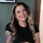 Carrie McLeod - @theblondebarberette - Instagram