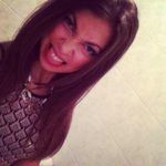 Carrie O'Connell - @monamedhurst65913 - Instagram