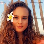 Carrie Samples - @carolynnaomi - Instagram