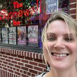 Carrie Wachob - @carrie_weirdowrites - Instagram
