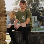 Carson Howard - @carsxnhoward - Instagram