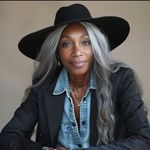 Debra Carter-Glover - @theposhpiece - Instagram
