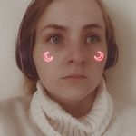 Caryn Rose - @c_the_roses - Instagram