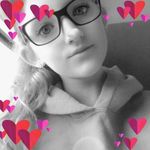 Casandra Phillips - @boonatural1 - Instagram