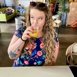 Casey Benton - @bentonbooklover - Instagram