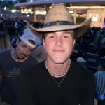 casey🦦 - @casey_conti - Instagram