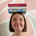 Casey - @caseys.reading.corner - Instagram