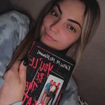 Casey’s Book Corner - @caseys.book.corner - Instagram