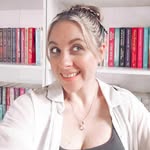 Casey - @casey_readss - Instagram