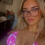 Casey Robson - @caseyrobsonn - Instagram