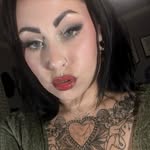 Casey Rocha - @vanity_case_makeup - Instagram