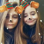 Casey Walker and Demzi Antill - @xo.twinnies.ox - Instagram