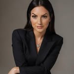 Cassandra Henderson - @cass.sells.cars - Instagram