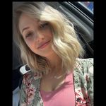 Cassandra Bergeron - @cassandra._berg - Instagram