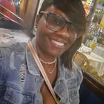 Cassandra Hooks - @mzcch - Instagram