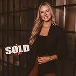 Cassandra Hooks | 📍 IL REALTOR® - @keystotheburbs - Instagram