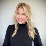 Cassandra Olson - @hairbycassandrazoe - Instagram