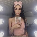 Cassidy James - @hauthunny - Instagram