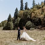 Trevor + Cassidy Lloyd - @theadventurouslloyds - Instagram