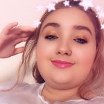 Cassie Eldridge - @hair.makeup19 - Instagram
