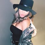 @_cat.clark - Instagram