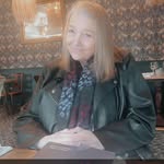 Cat Davies - @silverlight_0 - Instagram
