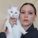 Cat King Miles & Mama Moza - @miles.moza - Instagram