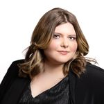 Catherine Elizabeth Larson - @catherinethesoprano - Instagram
