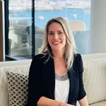 Catherine / Wave inmobiliaria - @catherinelev.realestate - Instagram