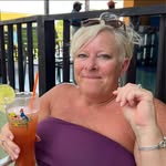 Cathy Blaine - @cathysummers84 - Instagram