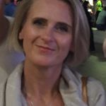 Cathy - @cathywallflower - Instagram