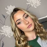 Catrin Lewis - @cat_lewisx - Instagram